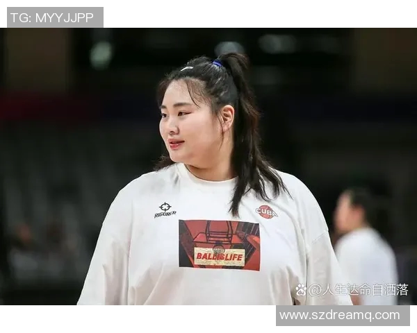 女篮球明星新秀崭露头角引领未来赛场风潮展现无限潜力与激情 女篮球明星新秀崭露头角引领未来赛场风潮展现无限潜力与激情
